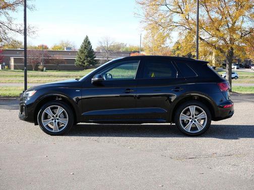 2025 Audi Q5 45 S line Premium