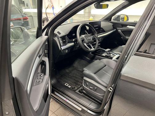 2025 Audi Q5 45 S line Premium Plus