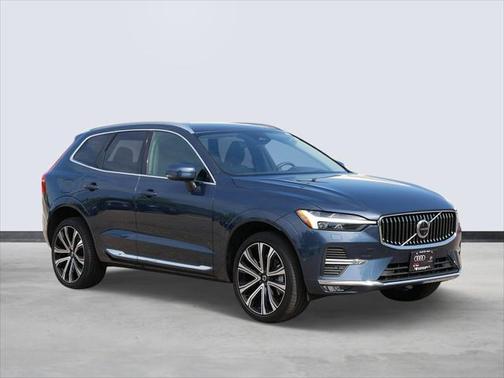 2023 Volvo XC60 B5 Ultimate Bright Theme