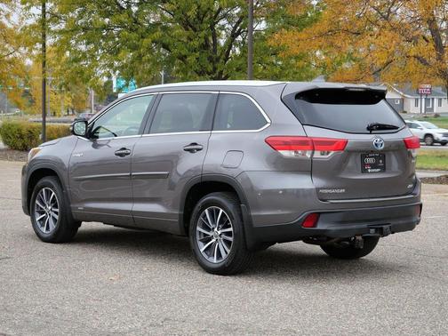 2017 Toyota Highlander Hybrid XLE