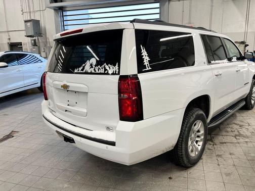 2019 Chevrolet Suburban LT