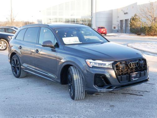 2026 Audi Q7 55 Premium Plus