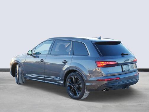 2026 Audi Q7 55 Premium Plus