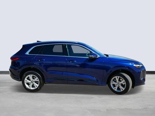 2025 Audi Q5 Premium TFSI quattro S tronic