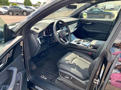 2025 Audi Q8 55 Prestige