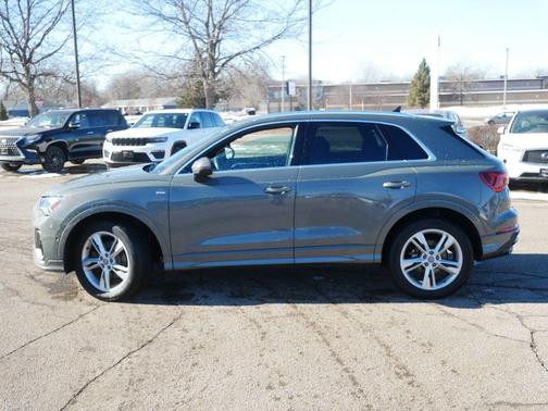 2019 Audi Q3 2.0T S line Prestige