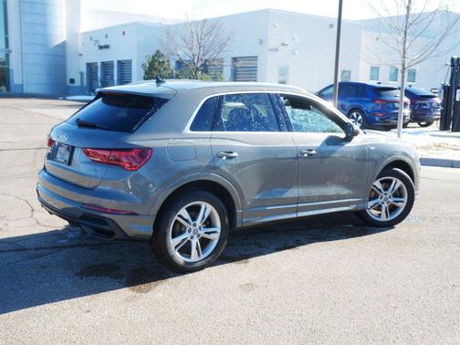 2019 Audi Q3 2.0T S line Prestige