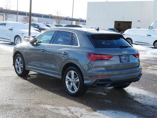 2019 Audi Q3 2.0T S line Prestige