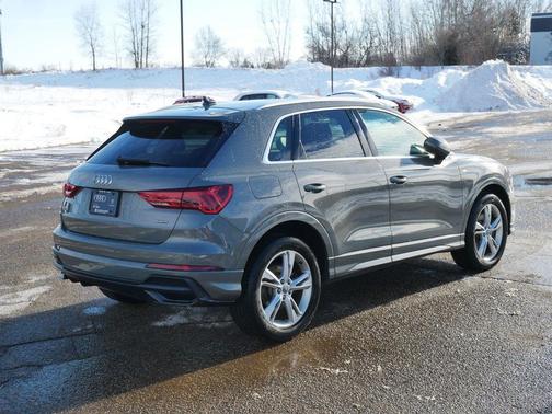 2019 Audi Q3 2.0T S line Prestige