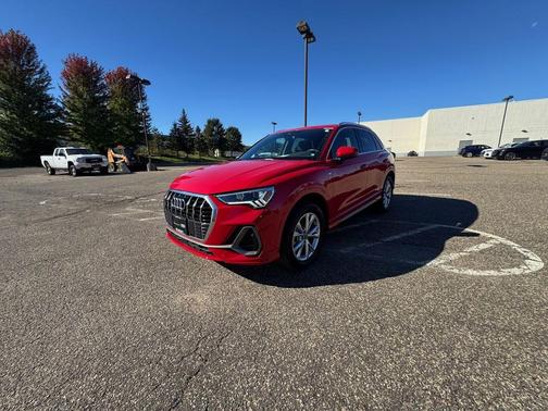2023 Audi Q3 45 S line Premium Plus