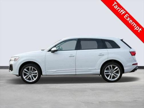 2025 Audi Q7 55 Premium Plus