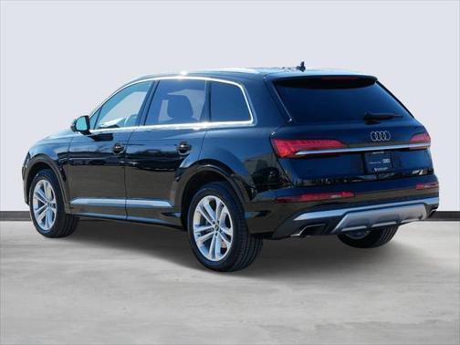2025 Audi Q7 45 Premium