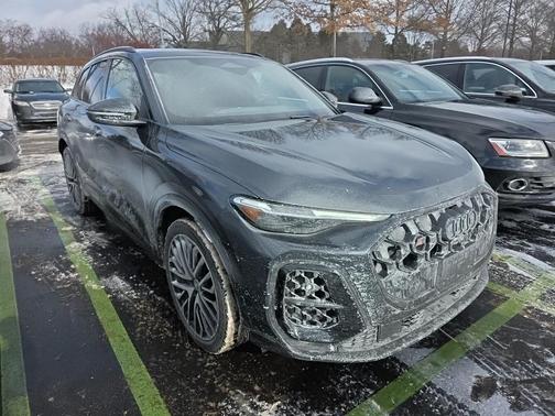 2025 Audi SQ5 3.0T Premium Plus