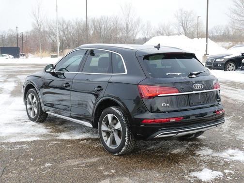 2023 Audi Q5 40 Premium