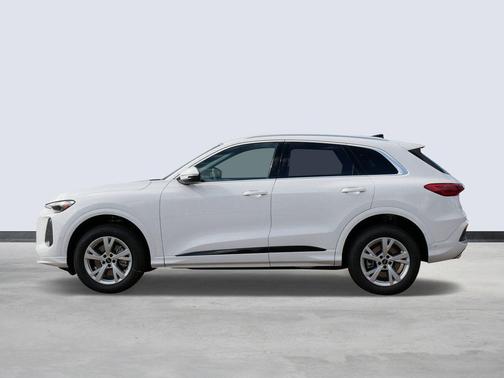 2025 Audi Q5 Premium
