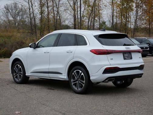 2025 Audi Q5 Premium Plus TFSI quattro S tronic