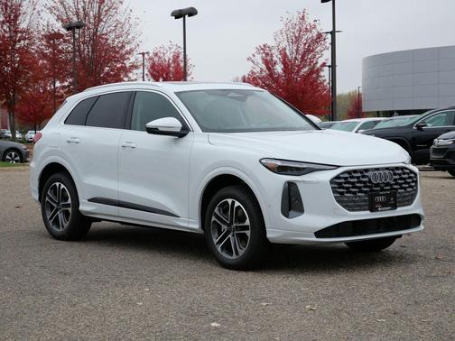 2025 Audi Q5 Premium Plus TFSI quattro S tronic