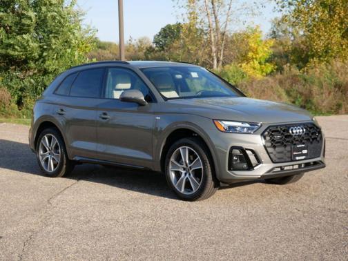 2025 Audi Q5 45 S line Premium