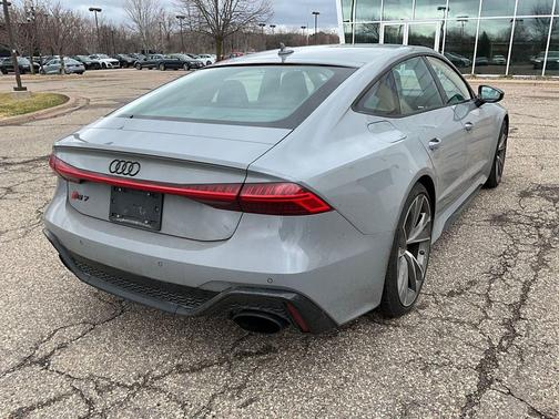 2021 Audi RS 7 4.0T