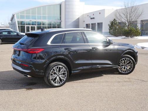 2025 Audi Q5 Premium Plus TFSI quattro S tronic