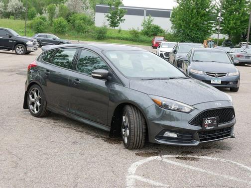 MAGNETIC 2017 Ford Focus ST
