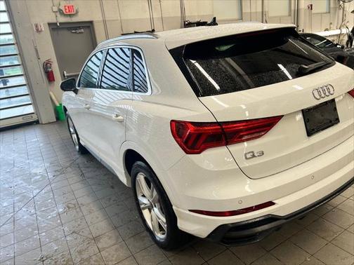 2022 Audi Q3 45 S line Premium Plus