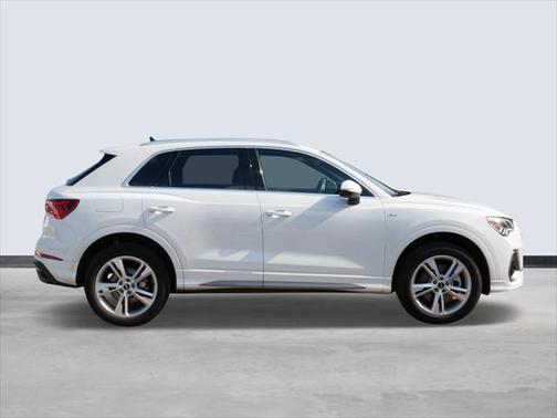 2022 Audi Q3 45 S line Premium Plus