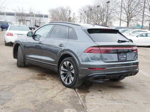 2025 Audi Q8 55 Premium Plus