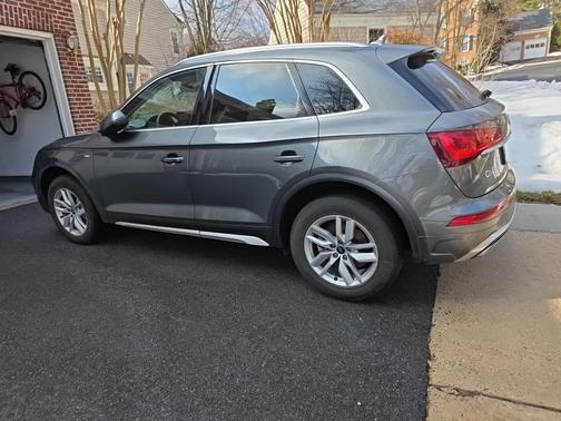 2023 Audi Q5 45 S line Premium