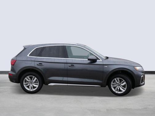 2023 Audi Q5 45 S line Premium