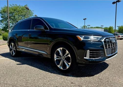 2022 Audi Q7 55 Premium Plus