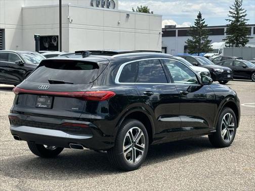 2025 Audi Q5 Premium