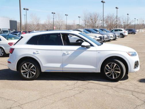 2023 Audi Q5 45 S line Premium Plus