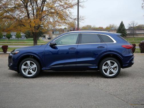 2025 Audi Q5 Premium Plus TFSI quattro S tronic