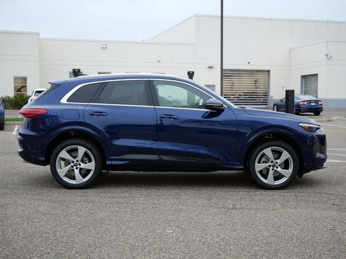 2025 Audi Q5 Premium Plus TFSI quattro S tronic