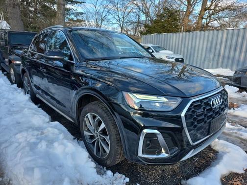 2023 Audi Q5 45 S line Premium Plus
