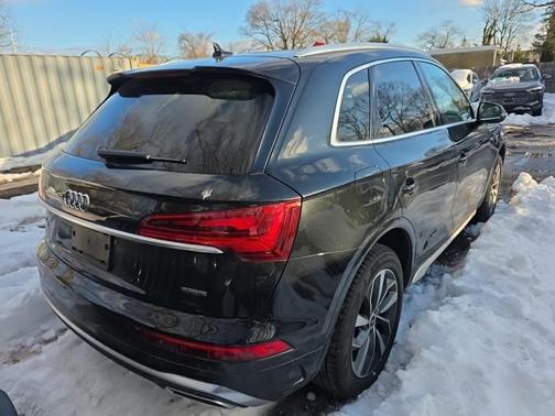 2023 Audi Q5 45 S line Premium Plus