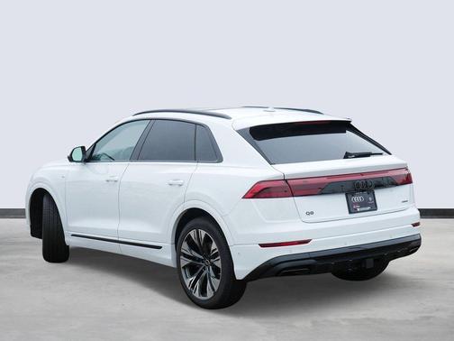 2026 Audi Q8 55 Premium Plus