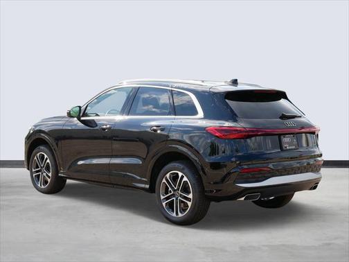2025 Audi Q5 Premium