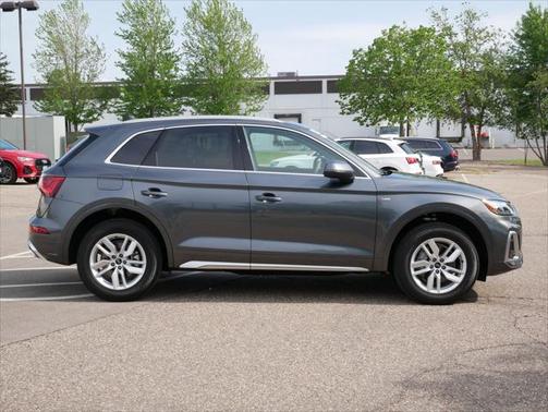 2024 Audi Q5 45 S line Premium