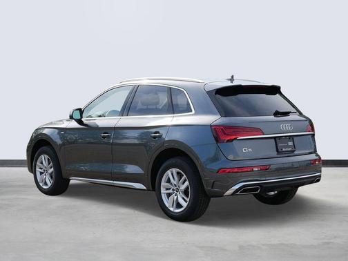 2024 Audi Q5 45 S line Premium
