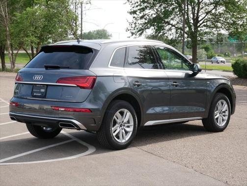 2024 Audi Q5 45 S line Premium