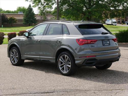 2024 Audi Q3 Premium 45 TFSI S line quattro Tiptronic