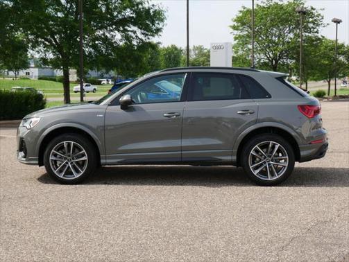 2024 Audi Q3 Premium 45 TFSI S line quattro Tiptronic