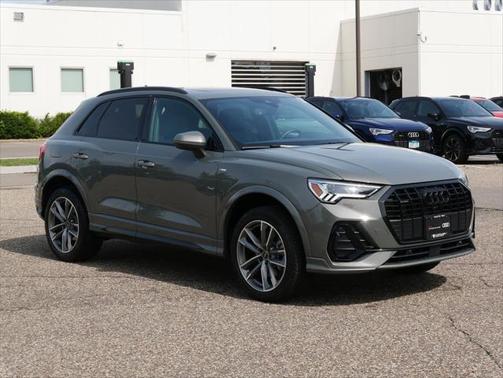 2024 Audi Q3 Premium 45 TFSI S line quattro Tiptronic