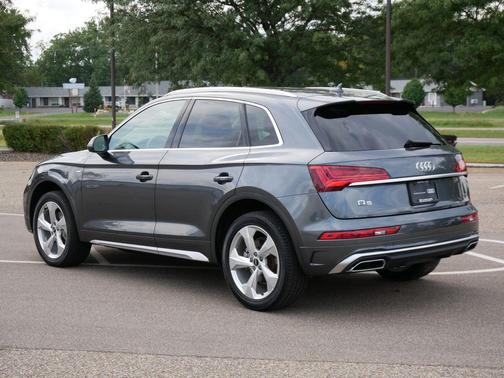 2023 Audi Q5 45 S line Premium Plus