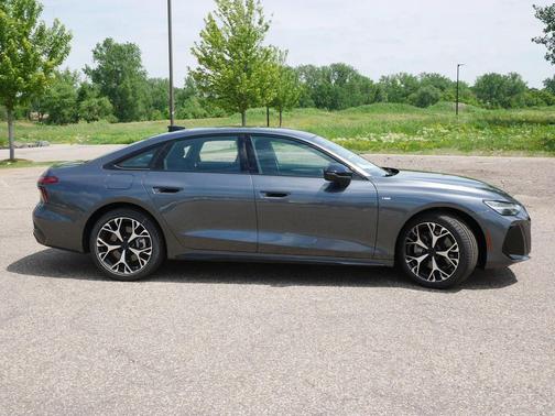 Daytona Gray Pearl Effect 2026 Audi A6 Premium Plus quattro S tronic