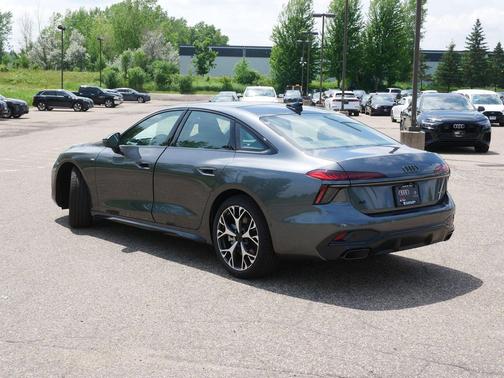 Daytona Gray Pearl Effect 2026 Audi A6 Premium Plus quattro S tronic