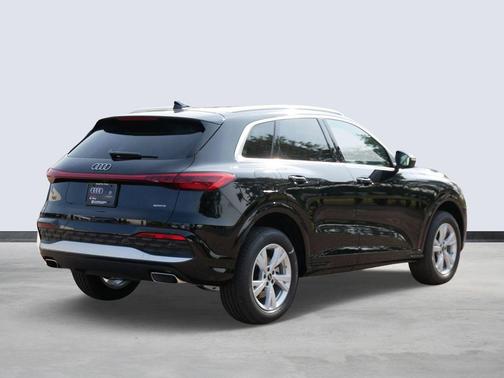 2025 Audi Q5 Premium