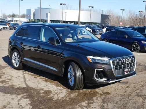 2026 Audi Q7 55 Premium Plus